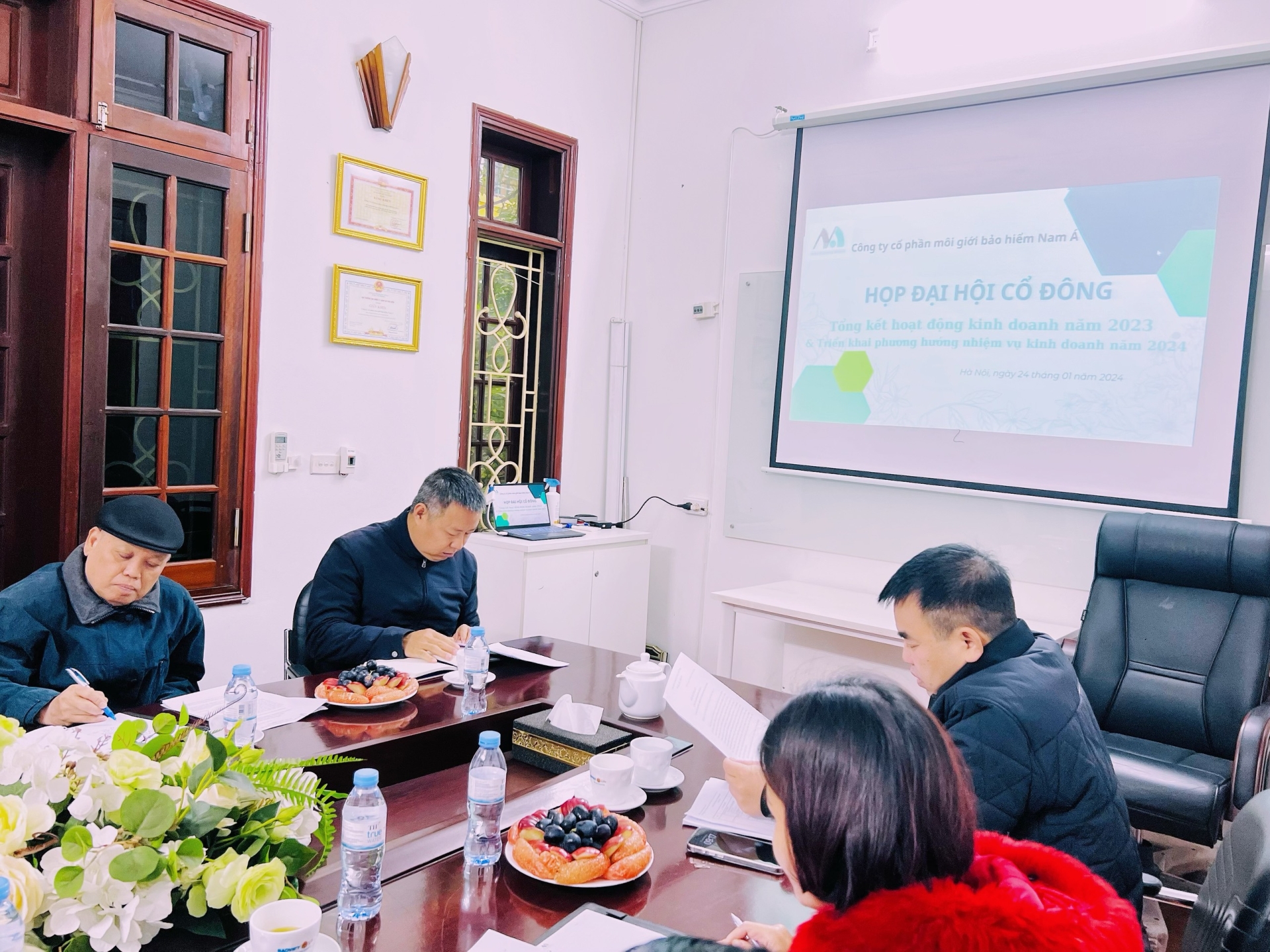 BÁO CÁO HỘI ĐỒNG CỔ ĐÔNG - HỘI ĐỒNG QUẢN TRỊ KẾT QUẢ HOẠT ĐỘNG KINH DOANH NĂM 2023