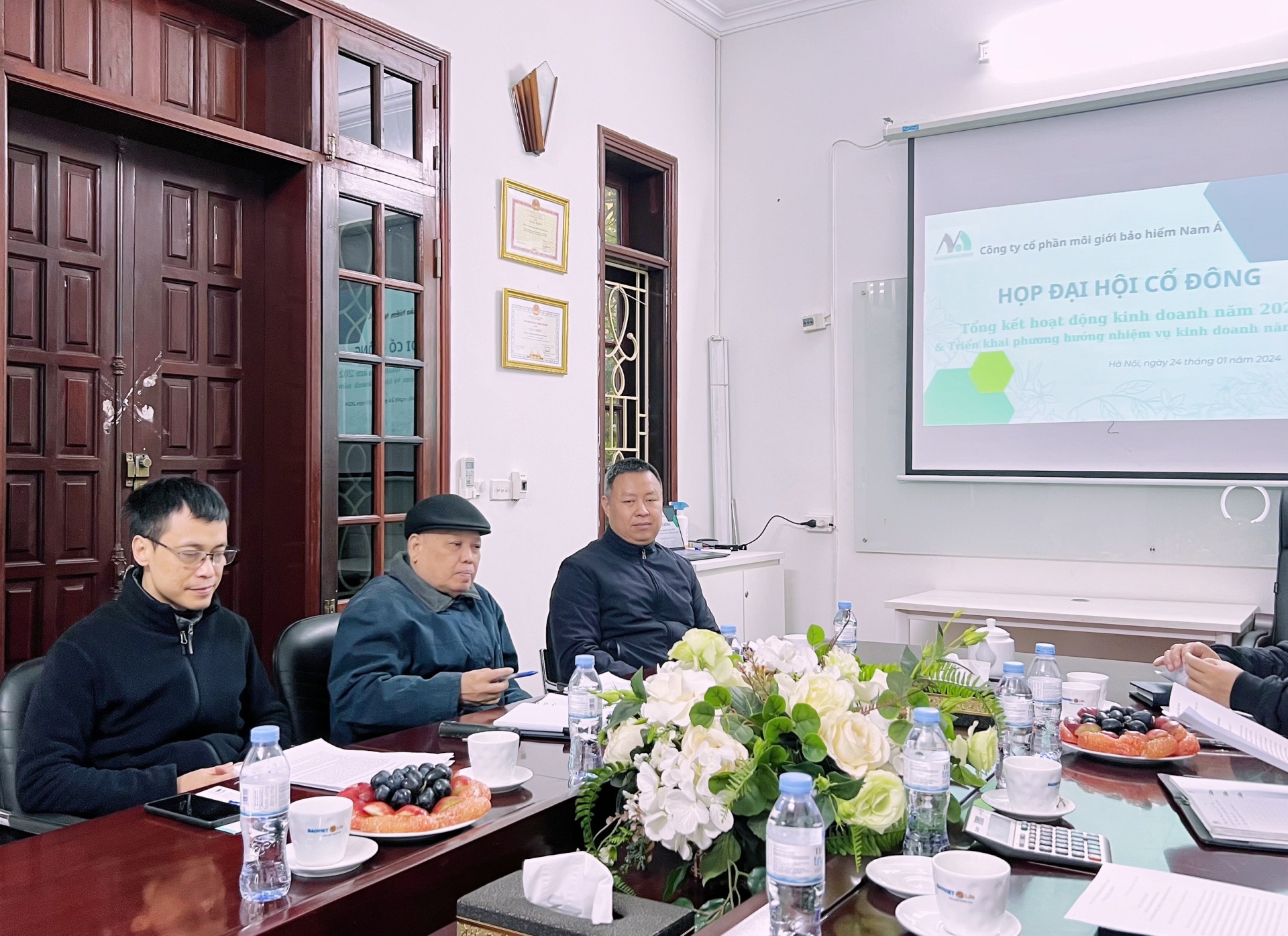 BÁO CÁO HỘI ĐỒNG CỔ ĐÔNG - HỘI ĐỒNG QUẢN TRỊ KẾT QUẢ HOẠT ĐỘNG KINH DOANH NĂM 2023