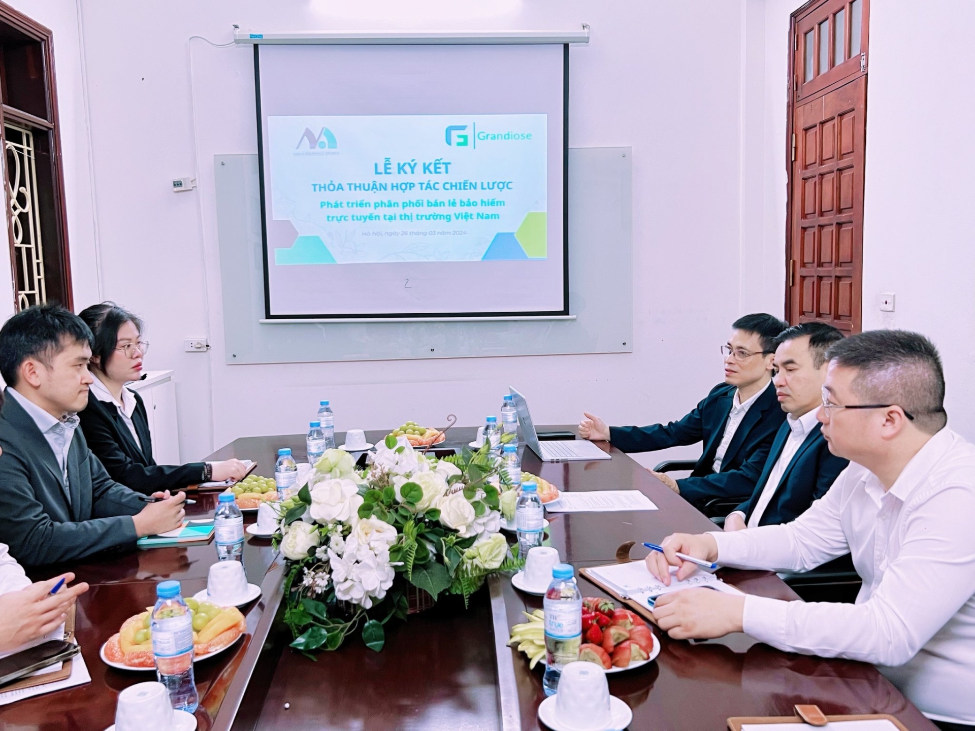 MÔI GIỚI BẢO HIỂM NAM Á KÝ KẾT THỎA THUẬN HỢP TÁC CHIẾN LƯỢC VỚI GRANDIOSE - NHÀ MÔI GIỚI BẢO HIỂM HÀNG ĐẦU CHÂU Á ĐẾN TỪ SINGAPORE, KHẲNG ĐỊNH CUNG CẤP GIẢI PHÁP PHÂN PHỐI BÁN LẺ BẢO HIỂM CÁ NHÂN TRỰC TUYẾN TỐI ƯU CHO KHÁCH HÀNG VIỆT NAM.