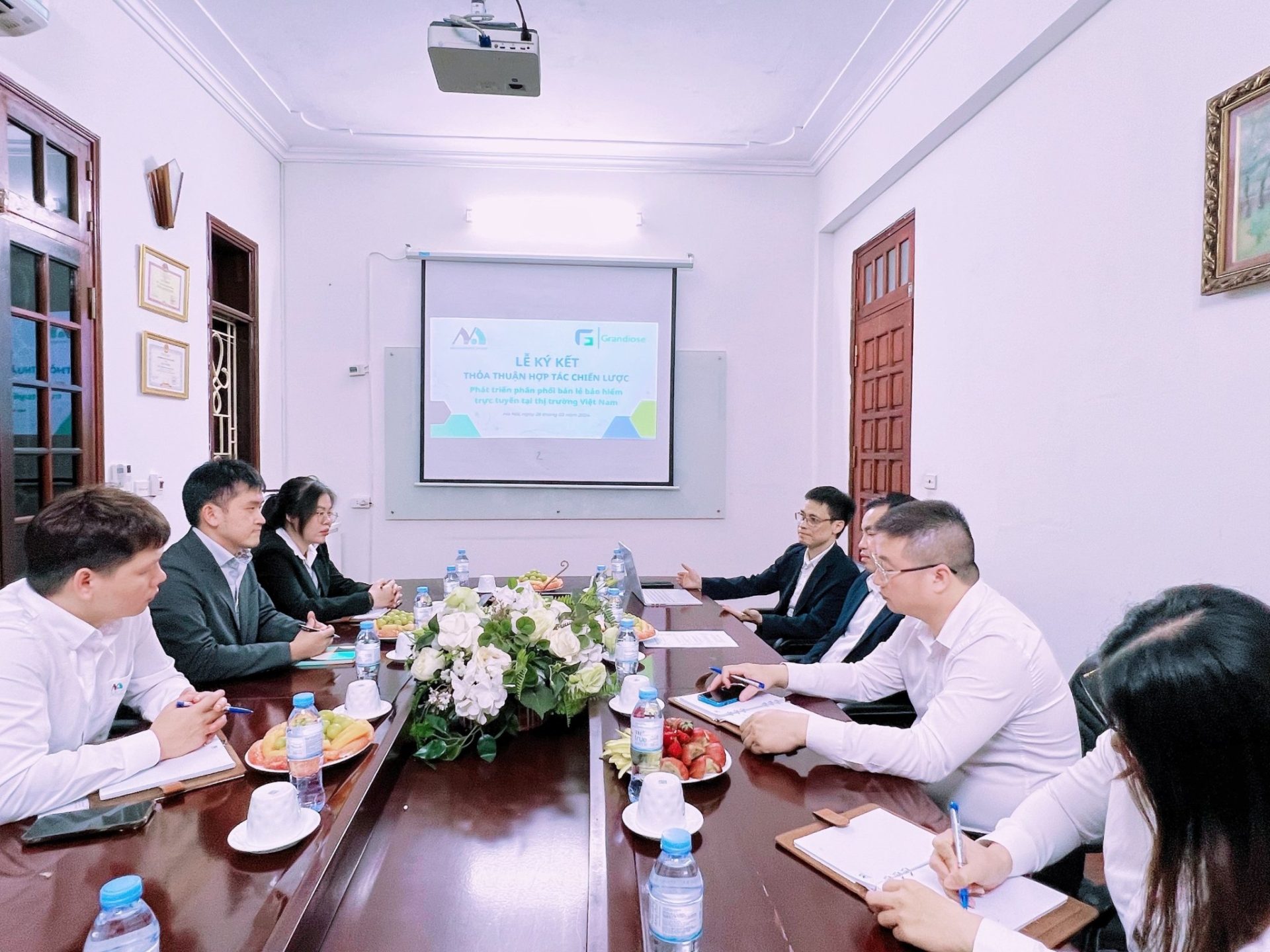 MÔI GIỚI BẢO HIỂM NAM Á KÝ KẾT THỎA THUẬN HỢP TÁC CHIẾN LƯỢC VỚI GRANDIOSE - NHÀ MÔI GIỚI BẢO HIỂM HÀNG ĐẦU CHÂU Á ĐẾN TỪ SINGAPORE, KHẲNG ĐỊNH CUNG CẤP GIẢI PHÁP PHÂN PHỐI BÁN LẺ BẢO HIỂM CÁ NHÂN TRỰC TUYẾN TỐI ƯU CHO KHÁCH HÀNG VIỆT NAM.